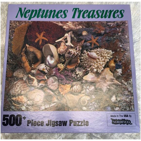 Neptune's Treasure Shell Photography Puzzle 500+ Piece - Picture 3 of 6